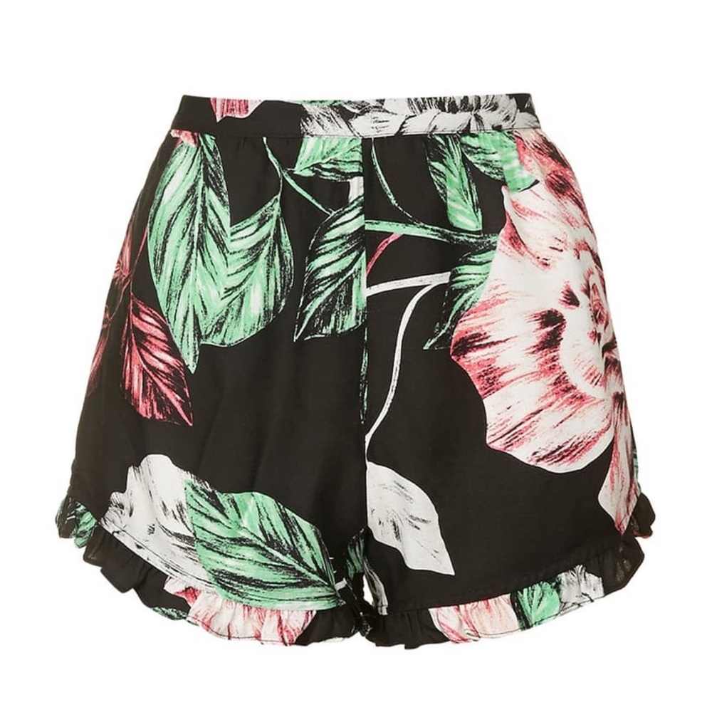 Kendall + Kylie for TOPSHOP- Floral shorts
